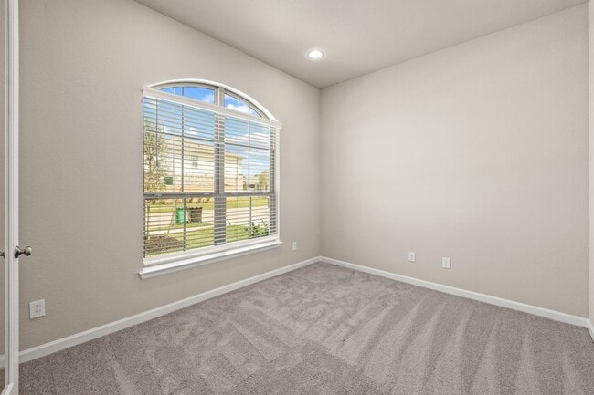 Building Photo - 1507 Delta Creek Dr