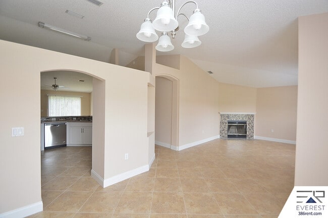 Building Photo - 9 Prince Kaarel Ln