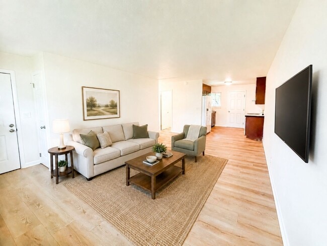 Building Photo - 7490 Austin Dr