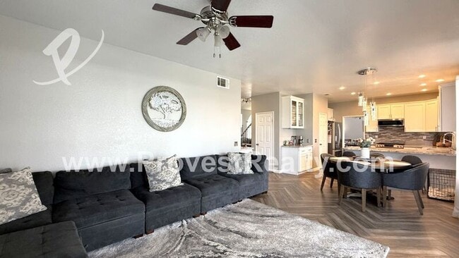 Building Photo - 12988 Claremont Ct