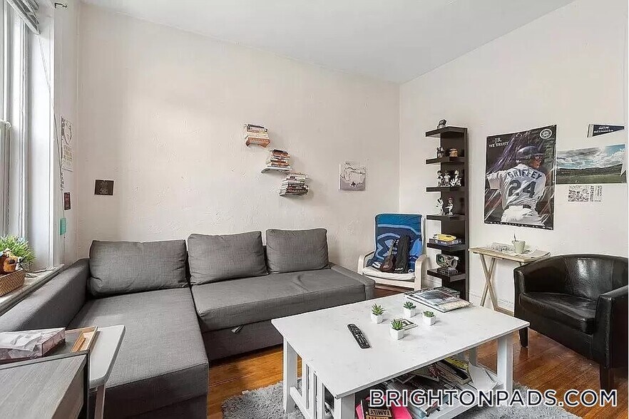 Building Photo - 316 Summit Ave