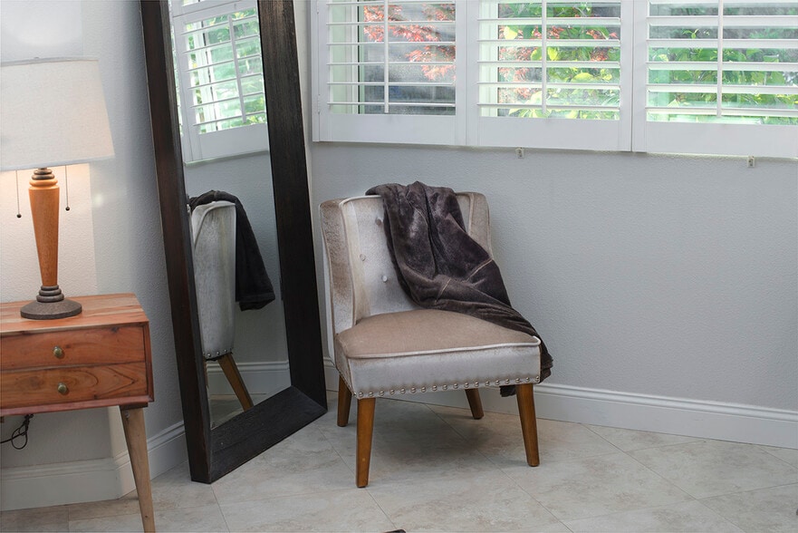 Decorating detail - 73 Summerfield St