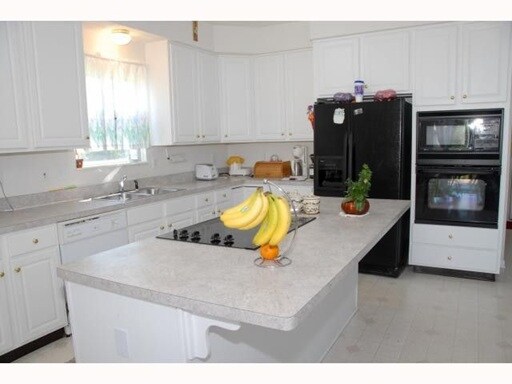Building Photo - 6647 Westbury Dr