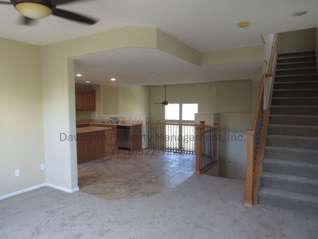Building Photo - Charming 3 Bedroom Townhouse in South Colo...