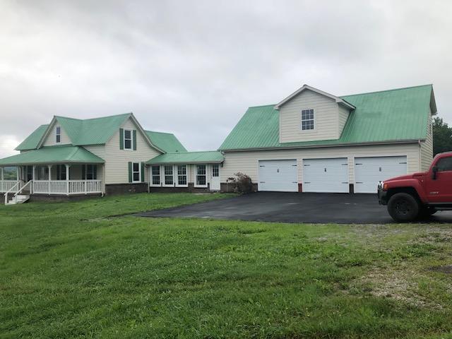 Building Photo - 886 Old Harriman Hwy