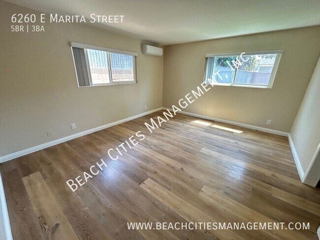 Building Photo - 6260 E Marita St