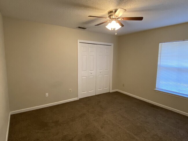 Building Photo - COMING SOON – 3 Bedroom, 2 Bathroom Single...