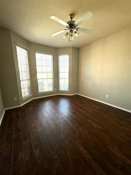 Building Photo - 10129 Bull Run