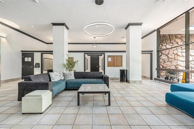 Building Photo - 1020 15th St