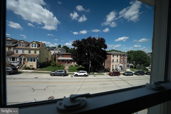 Building Photo - 505 Spring Mill Ave
