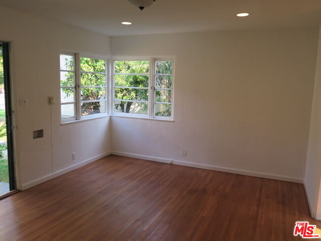 Building Photo - 2128 20th St