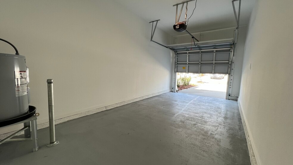 Building Photo - 2396 Brook Marsh Loop