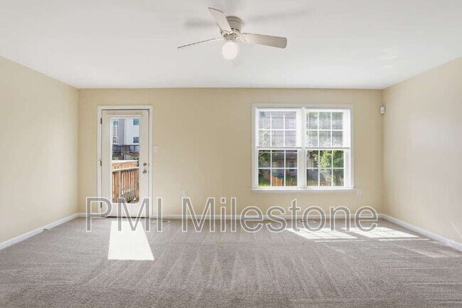 Building Photo - 24 Mabel Ln