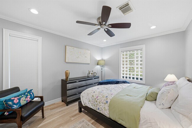 Building Photo - 4600 Huisache St