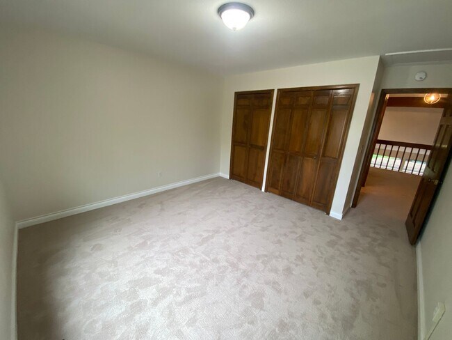 Building Photo - Great Home in the Highlands 360