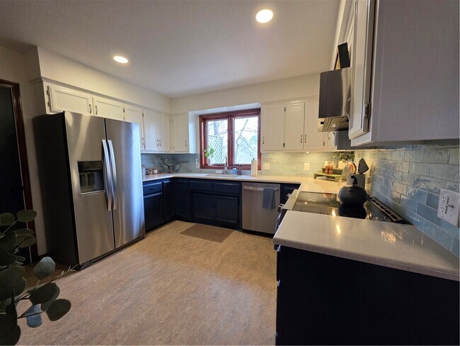 Building Photo - 11 Folkingham Ln