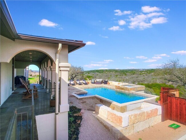 Building Photo - 3353 Tuscany Dr