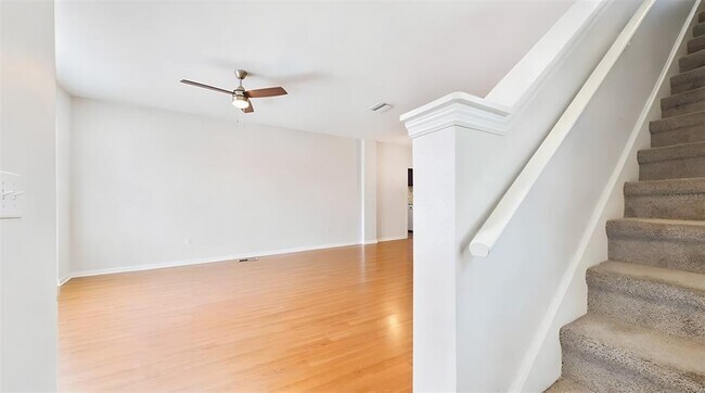 Building Photo - 12426 Country White Cir