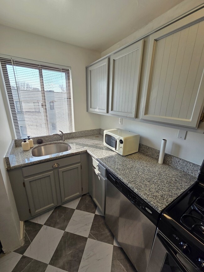 Building Photo - 2604 Tunlaw Rd NW