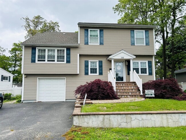 Primary Photo - 388 N Alleghany Ave