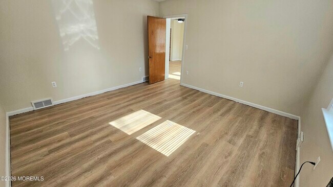 Building Photo - 12 Anderson Dr