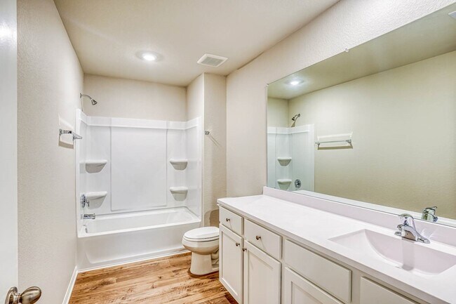 Building Photo - 8212 Sunberry Shadow Dr