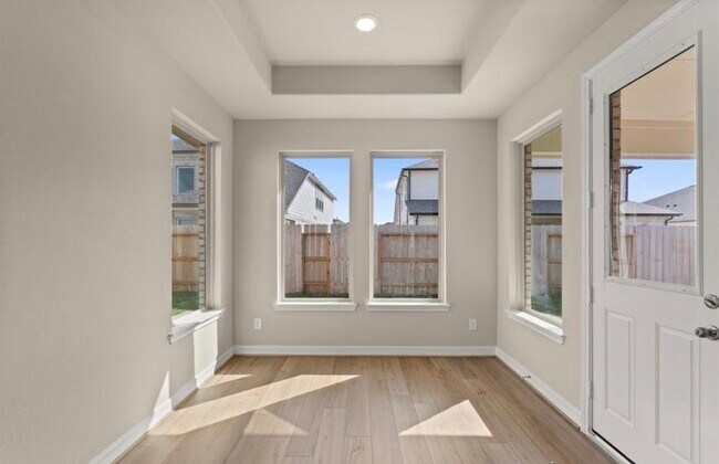 Building Photo - 2912 Clf Rdg Ln