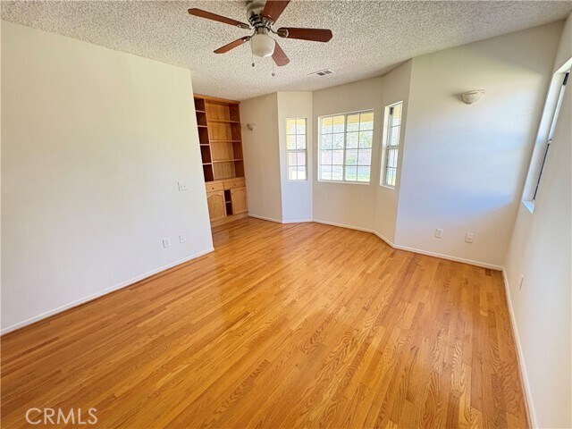 Building Photo - 725 N Butterfield Rd