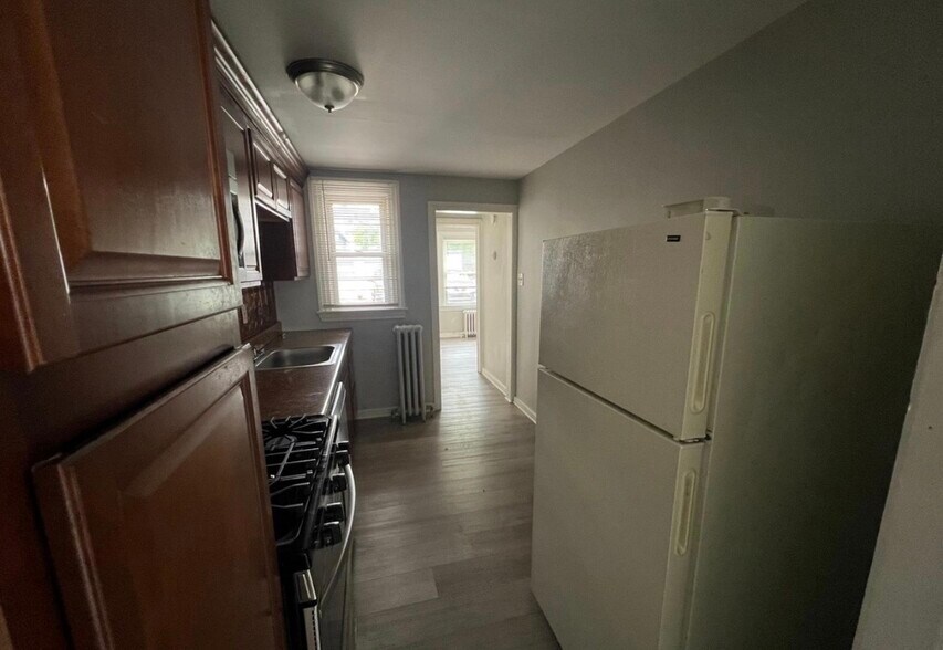 Building Photo - 420 Cinnaminson Ave