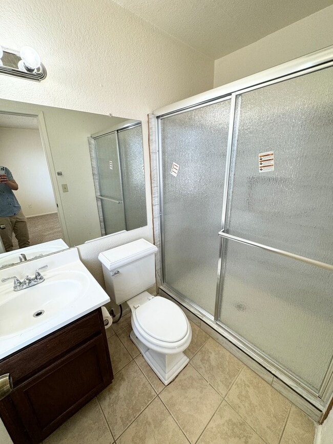 Building Photo - Fantastic 3 Bedroom/2 Bath Single Level Home! Schedule a Showing Today!