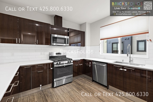 Building Photo - 521 Glacier Walk SE