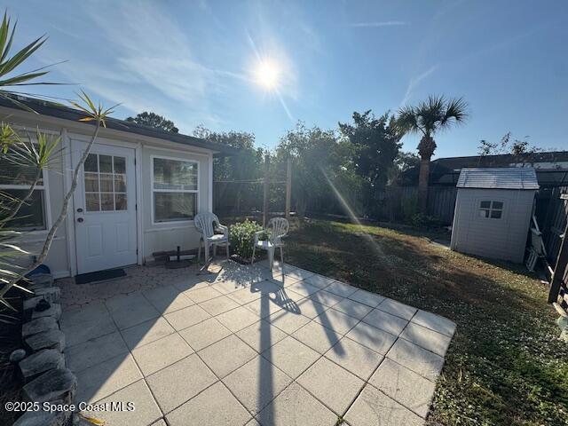 Building Photo - 819 Poinciana St