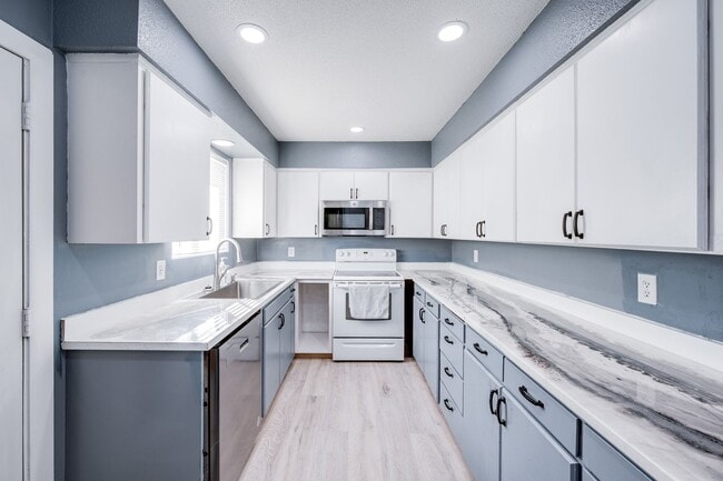 Building Photo - Charming, Partially Remodeled 4-Bedroom Ho...