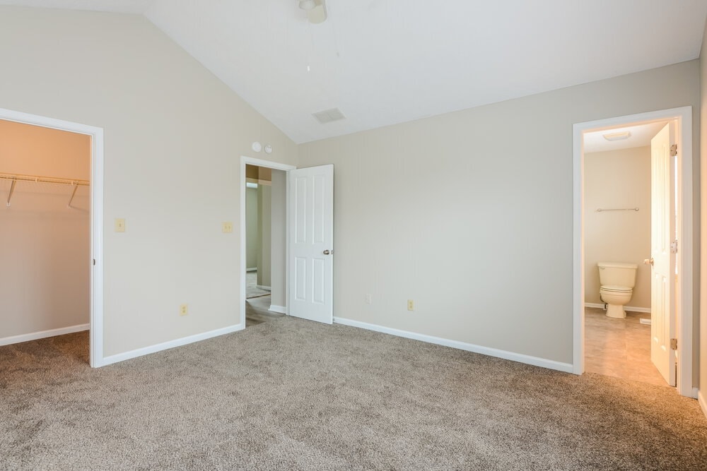 Building Photo - 8570 Eagles Nest Dr