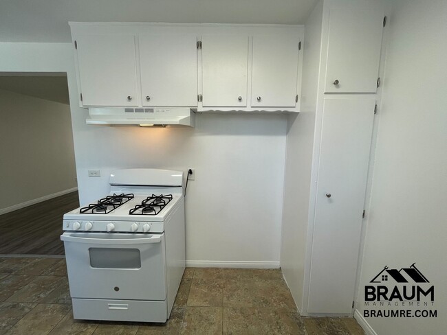 Building Photo - 19405 Haynes St