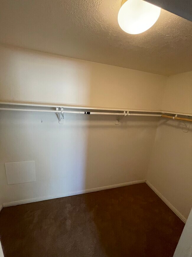 Building Photo - 703 W 1225 N