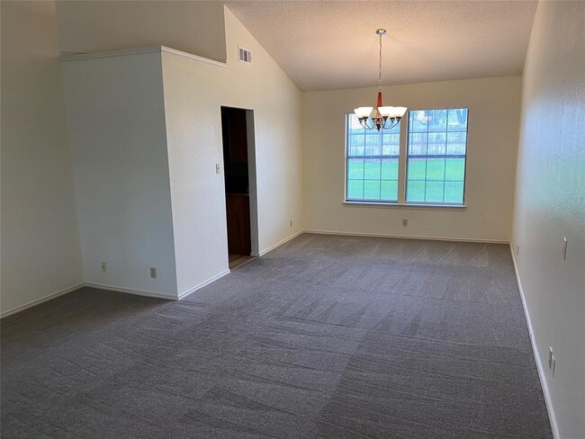 Building Photo - 1903 Terisu Cove