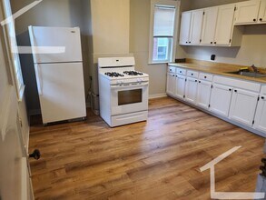 Building Photo - 9/1 No Fee! Spacious 4BR near Oak Sq, Brighton Center, Mass Pike!