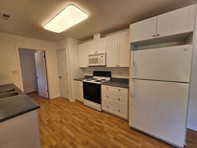 Building Photo - 2164 Shipyard Rd