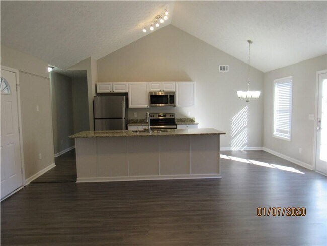 Building Photo - 250 Chardonnay Trace