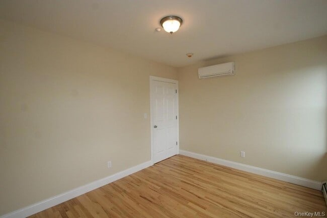 Building Photo - 385 Palisade Ave