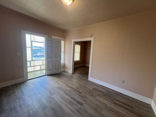 Building Photo - 1189 Virginia Ave