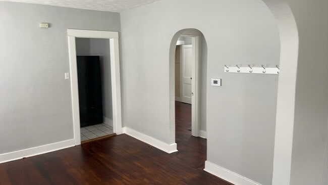 Building Photo - 1561 Sacramento Ave