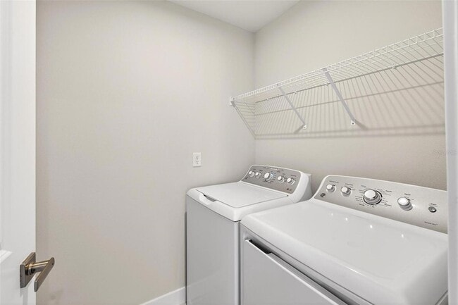 Building Photo - 6408 Domizio Dr