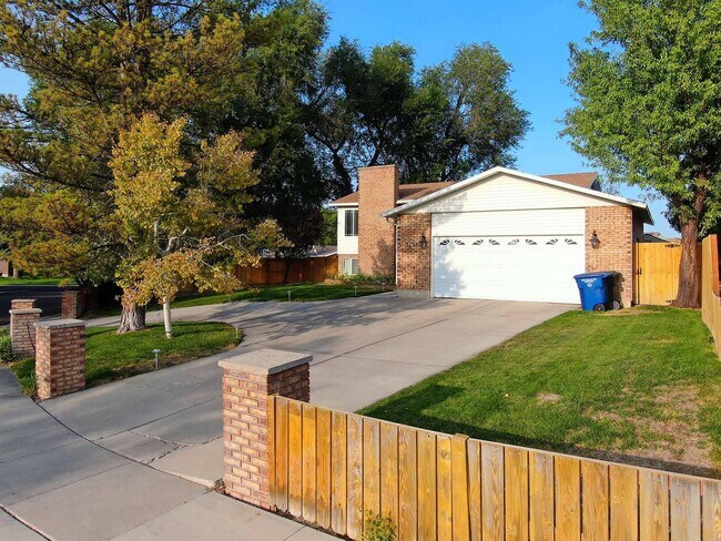 Building Photo - 3733 S 5080 W