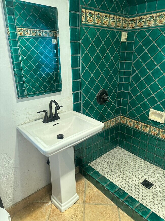Uniquely tiled bathroom with Stall Shower,. - 367 Beloit Ave