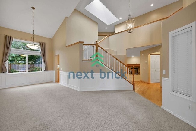 Building Photo - Spacious 4-Bedroom Retreat in Bothell with 2.5 Baths and 2454 Sq Ft of Comfort!