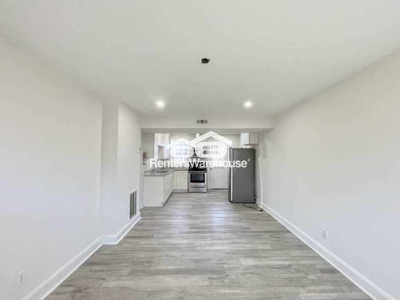 Building Photo - 1375 W Ocean View Ave