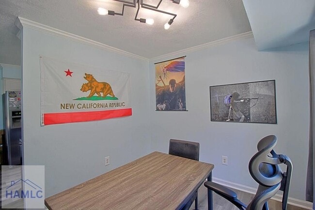 Building Photo - 1062 Kelly Dr