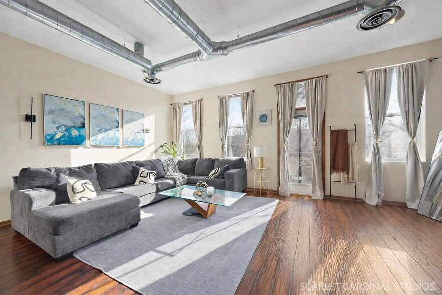 Building Photo - 1696 Simms St